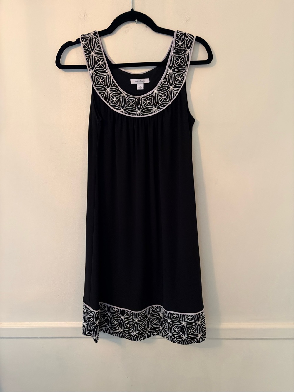 Dress Barn Black Dress w Beautiful White Embroidery Trim -Sz 4